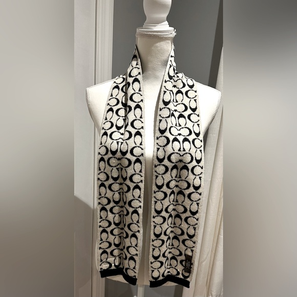 COACH Wool Scarf - Picture 3 of 4